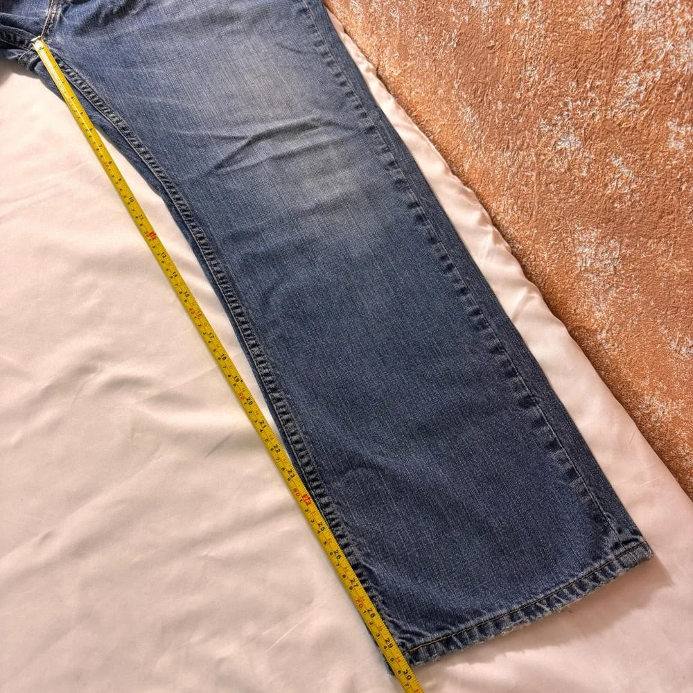 Levis levi 559